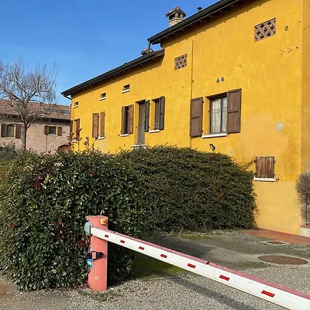 Il Borgo Apartment *